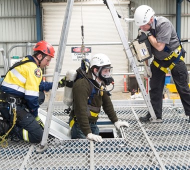 confined-space-rescue-training
